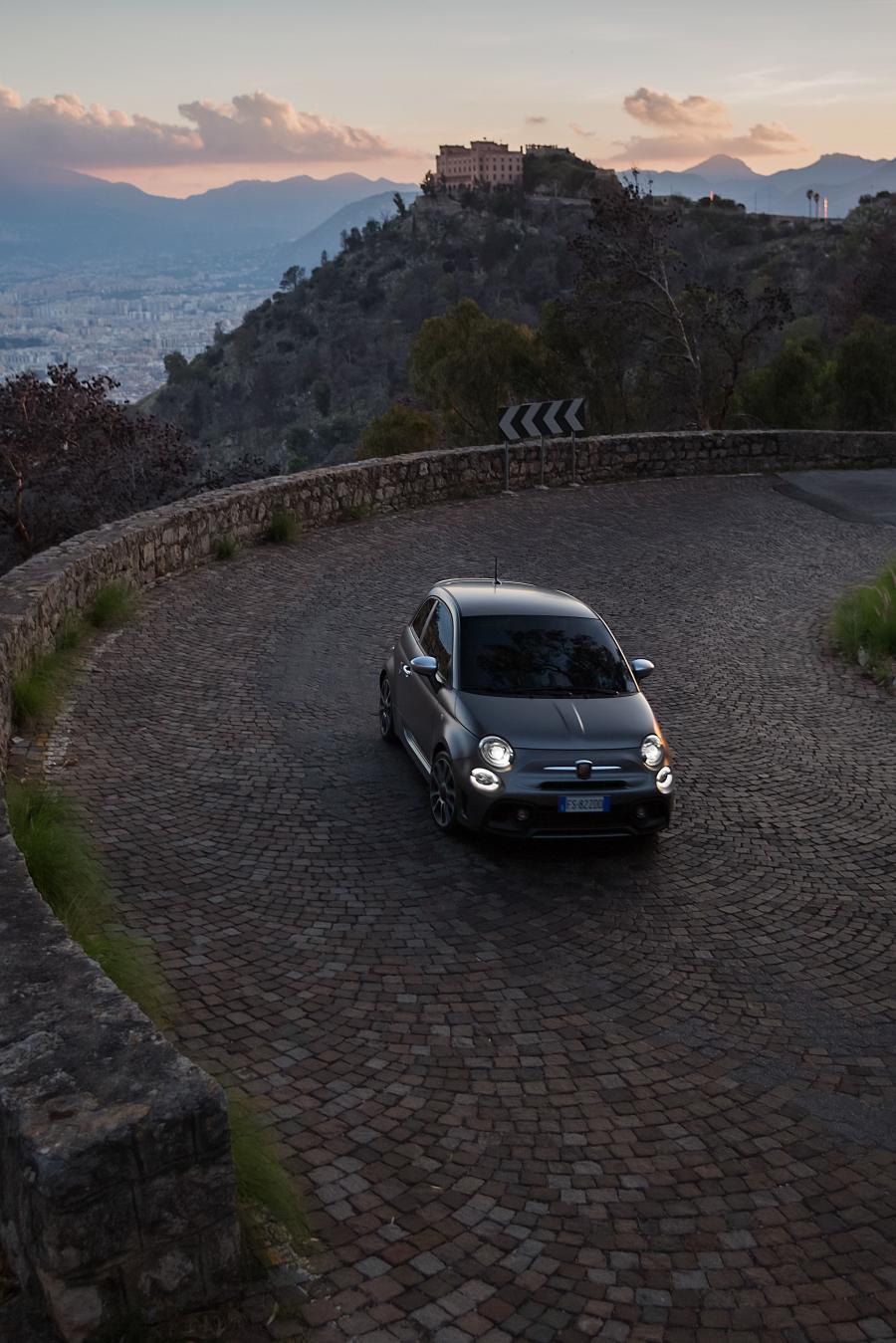  Abarth 595 Turismo (312) 2016 года  (WW) (фото 9 из 18)